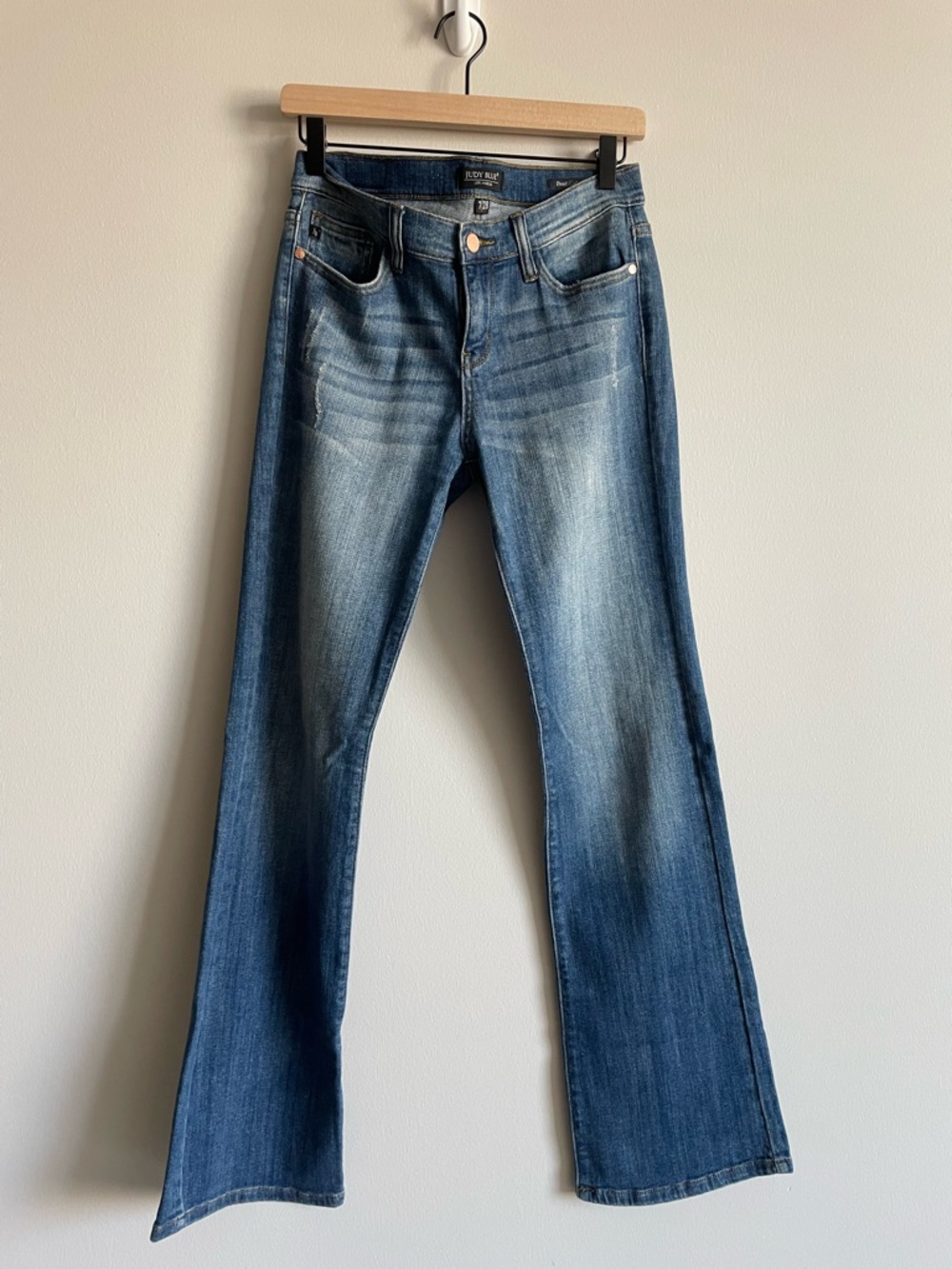 Judy Blue bootcut jeans medium wash minimal distressing 7/28
